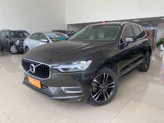 VOLVO XC60 2.0 T8 HYBRID MOMENTUM AWD GEARTRONIC VOLVO XC60 2.0 T8 HYBRID MOMENTUM AWD GEARTRONIC